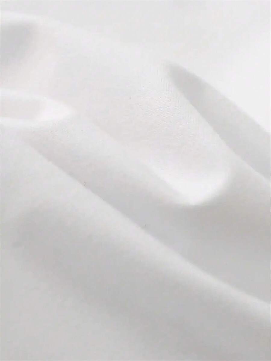 Lightweight Short-Sleeve T-Shirt Perfect For Beach Outings